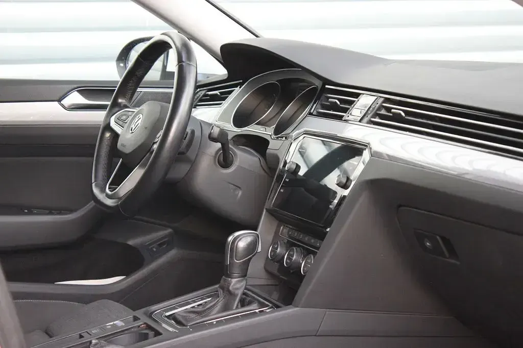 Gebraucht VW Passat Business 190 PS (139 kW) 2019 Weiß Kombi