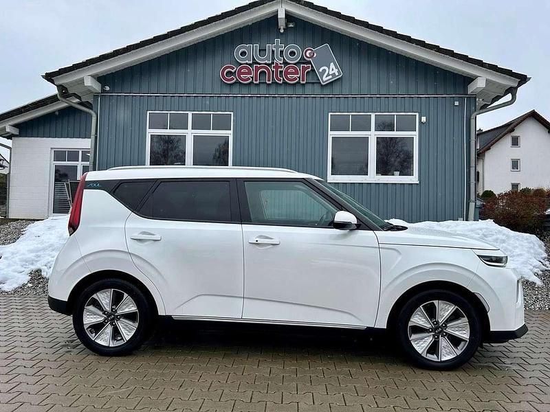 Gebraucht Kia Soul EV 150 kW (204 PS) 2021 Weiß SUV