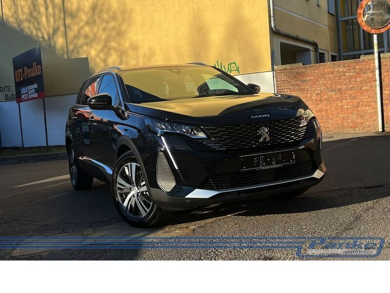 Lackierung schwarz perla nera/ Neu 2024 Peugeot 5008 Allure Van / Kleinbus | 30.990 € (Fairer Preis) - Bild 1/4