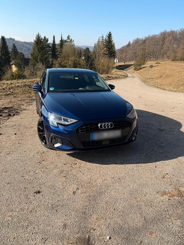 Second-hand Audi A3 204 CP (150 kW) 2022 Albastru Berlinǎ