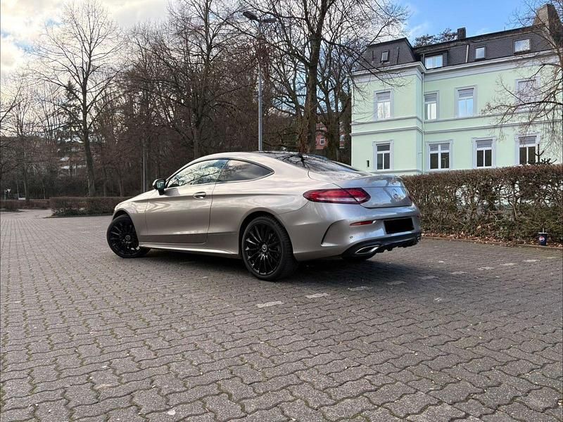 Gebraucht Mercedes C400 AMG line 333 PS (244 kW) 2018 Silber Coupé
