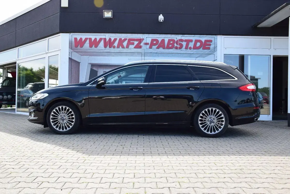 Gebraucht Ford Mondeo 179 PS (131 kW) 2016 Schwarz Kombi