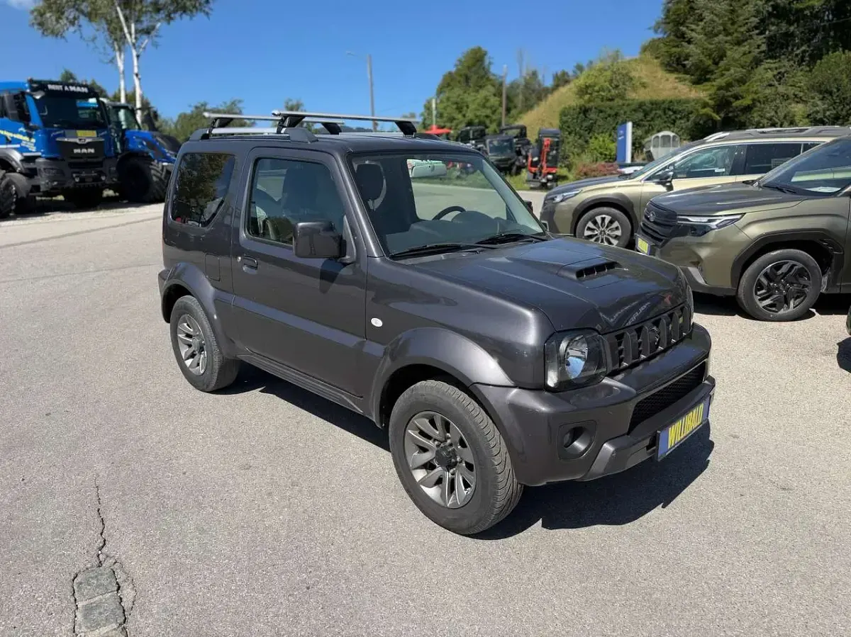 Gebraucht Suzuki Jimny Style 86 PS (63 kW) 2016 Quasar gray SUV