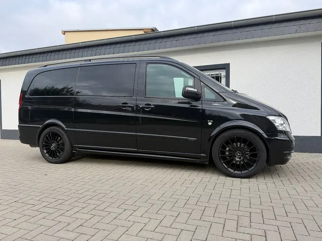 Gebraucht Mercedes Viano Avantgarde Edition 224 PS (164 kW) 2012 Schwarz Van / Kleinbus