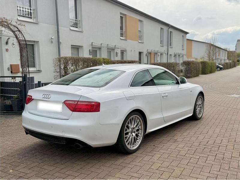 Gebraucht Audi A5 S-line plus 265 PS (194 kW) 2009 Weiß Coupé