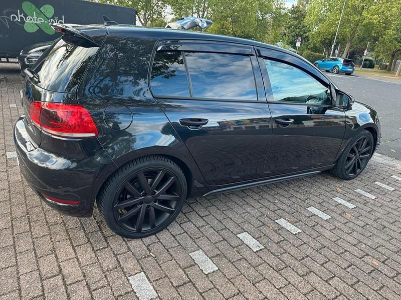 Schwarz Gebraucht 2009 VW Golf VI Limousine | 6.700 € (Guter Preis) - Bild 1/4