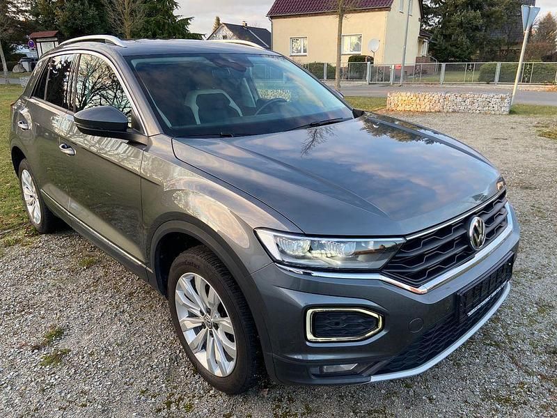 Grau Gebraucht 2020 VW T-Roc Sport SUV | 21.450 € (Fairer Preis) - Bild 1/4