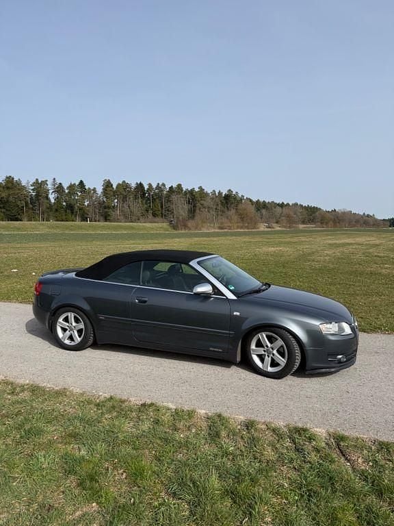 Gebraucht Audi A4 Cabriolet S-Line 140 PS (102 kW) 2007 Grau Cabrio