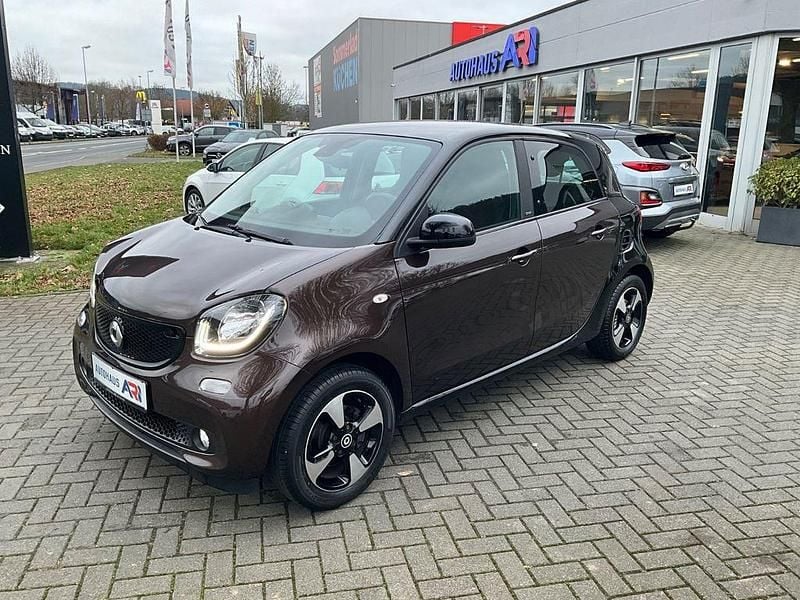 Gebraucht Smart ForFour Basis 90 PS (66 kW) 2018 Braun Kleinwagen