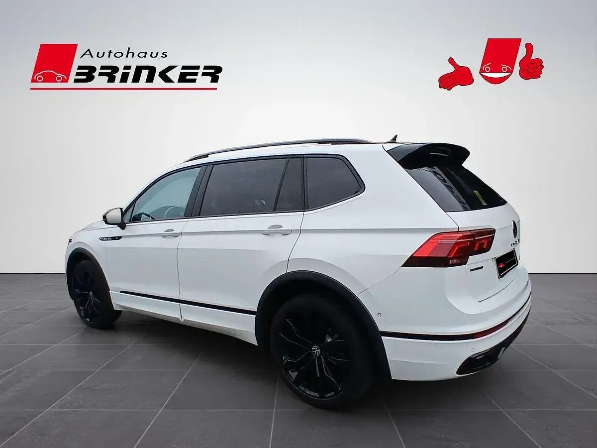 Gebraucht VW Tiguan Allspace R-line 200 PS (147 kW) 2022 Oryxweiß perlmutteffekt SUV