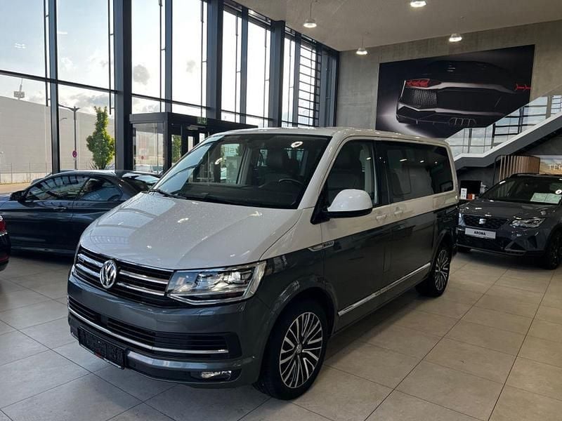 Grau Gebraucht 2019 VW T6.1 Highline Van | 36.890 € - Bild 1/4