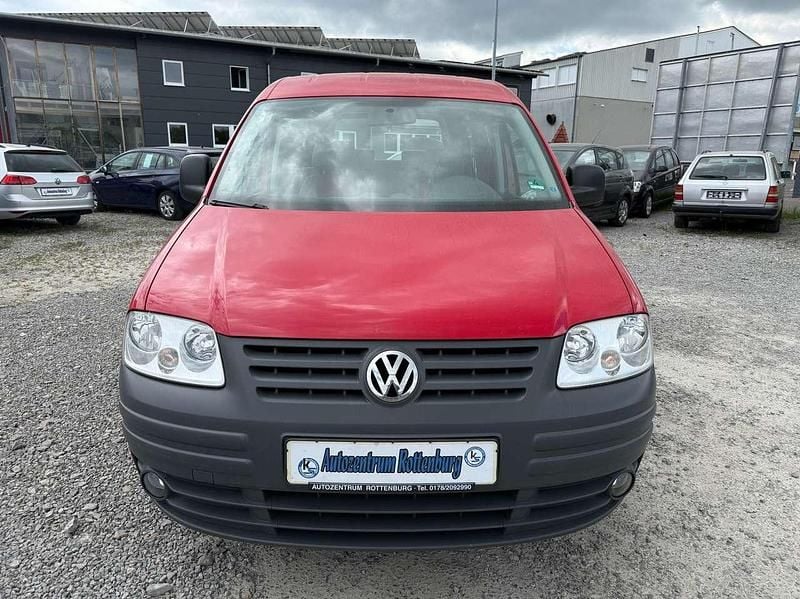 Second-hand VW Caddy Life 109 CP (80 kW) 2009 Roșu Monovolum
