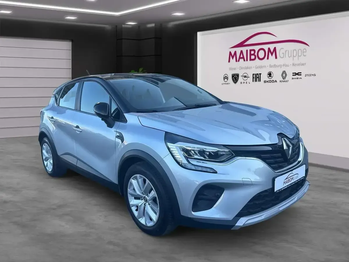 Gebraucht Renault Captur Zen 91 PS (66 kW) 2021 Grey kqa + black gne SUV
