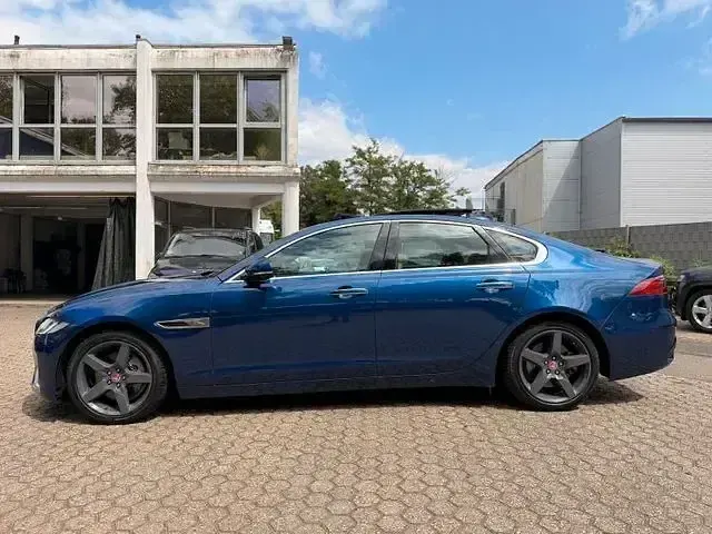 Gebraucht Jaguar XF R-Dynamic 204 PS (150 kW) 2021 Bluefire Limousine