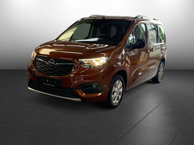 Braun Gebraucht 2021 Opel Combo-e Life Ultimate Van / Kleinbus | 22.470 € (Guter Preis) - Bild 1/4