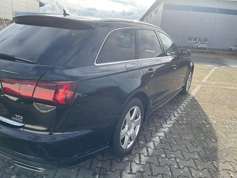 Gebraucht Audi A6 Comfort 190 PS (139 kW) 2016 Schwarz Kombi