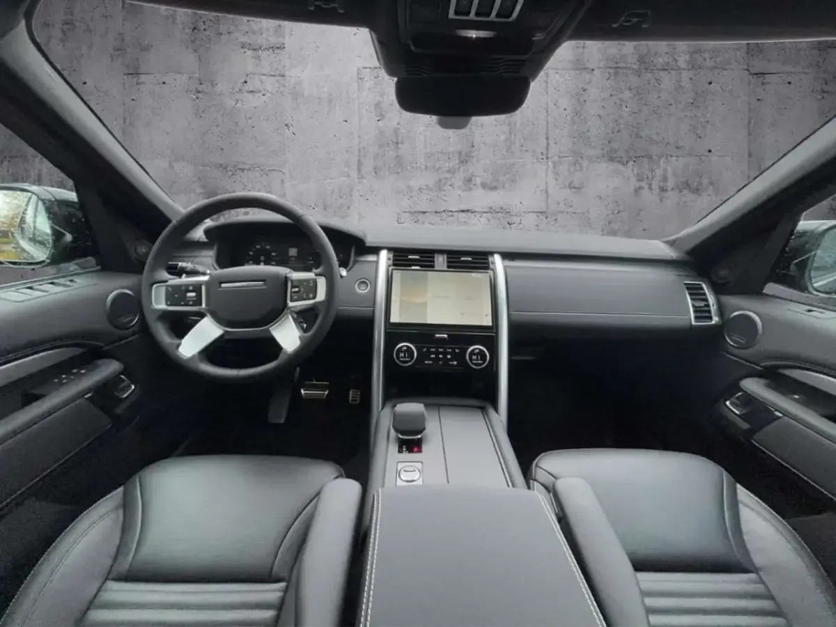 Neu Land Rover Discovery SE Dynamic 349 PS (256 kW) 2026 Santorini schwarz SUV