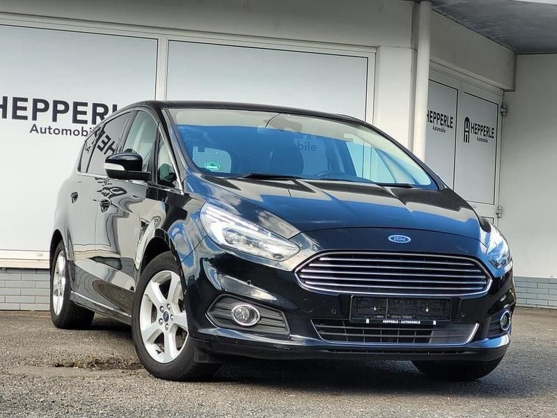 Schwarz Gebraucht 2017 Ford S-MAX Titanium Van / Kleinbus | 7.250 € (Superpreis) - Bild 1/4
