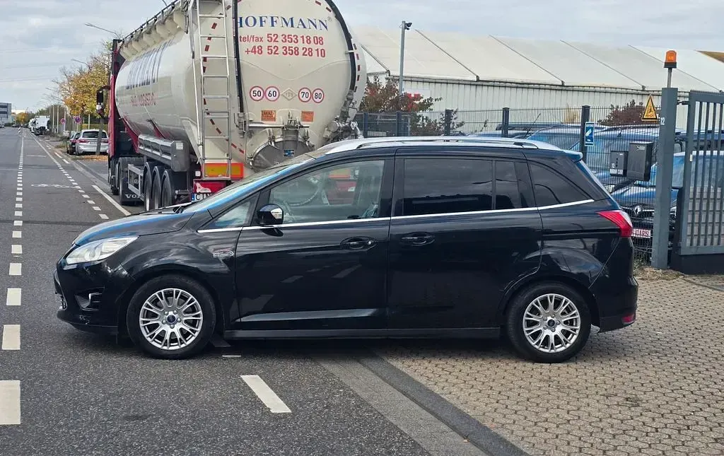 Gebraucht Ford Grand C-Max Titanium 116 PS (85 kW) 2011 Schwarz Van / Kleinbus