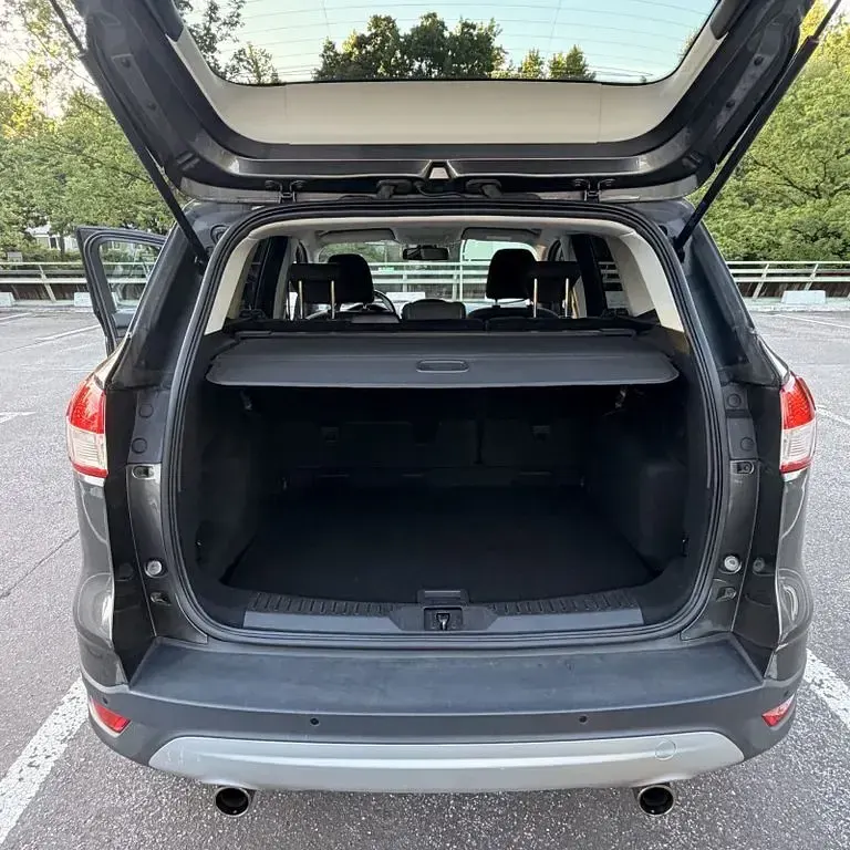 Gebraucht Ford Kuga Titanium 150 PS (110 kW) 2015 Grau SUV