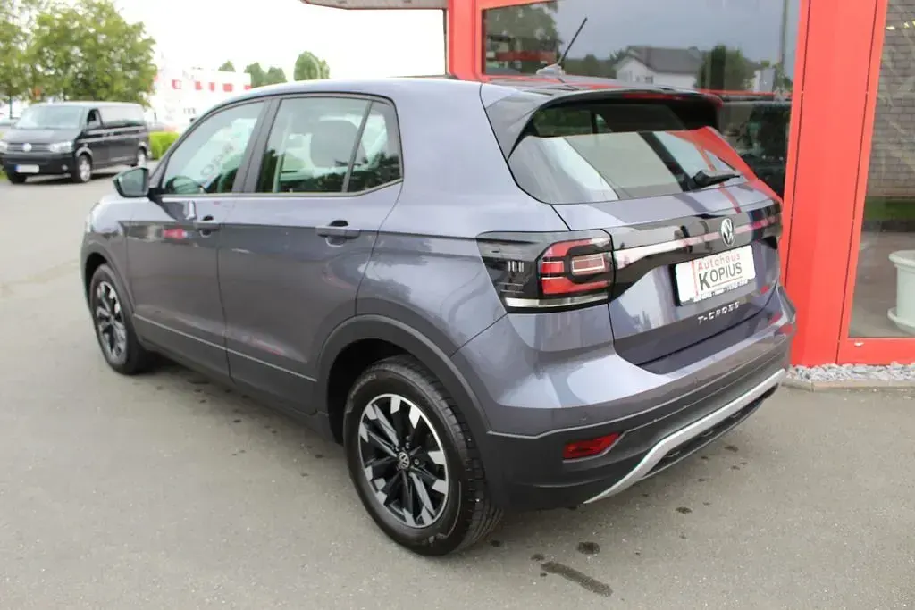 Gebraucht VW T-Cross 95 PS (69 kW) 2024 Grau SUV