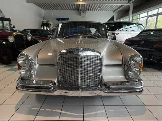 Gebraucht Mercedes W111 120 PS (88 kW) 1966 Silber Coupé