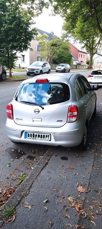 Silber Gebraucht 2011 Nissan Micra Kleinwagen | 3.000 € (Guter Preis) - Bild 1/4