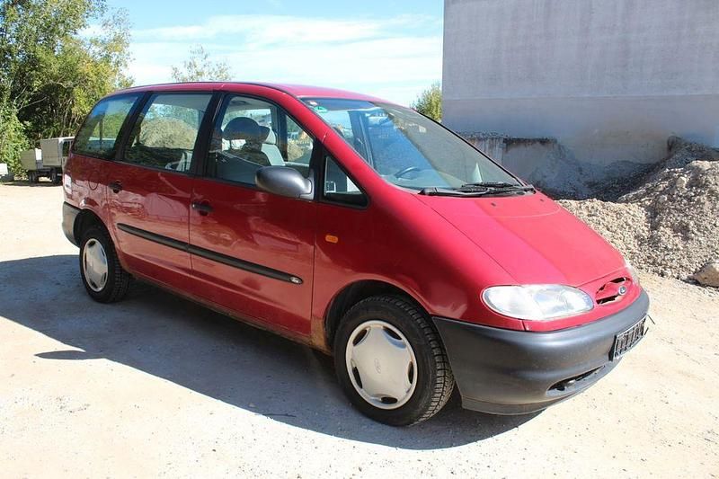 Rot Gebraucht 1996 Ford Galaxy Ghia Van / Kleinbus | 990 € (Guter Preis) - Bild 1/4