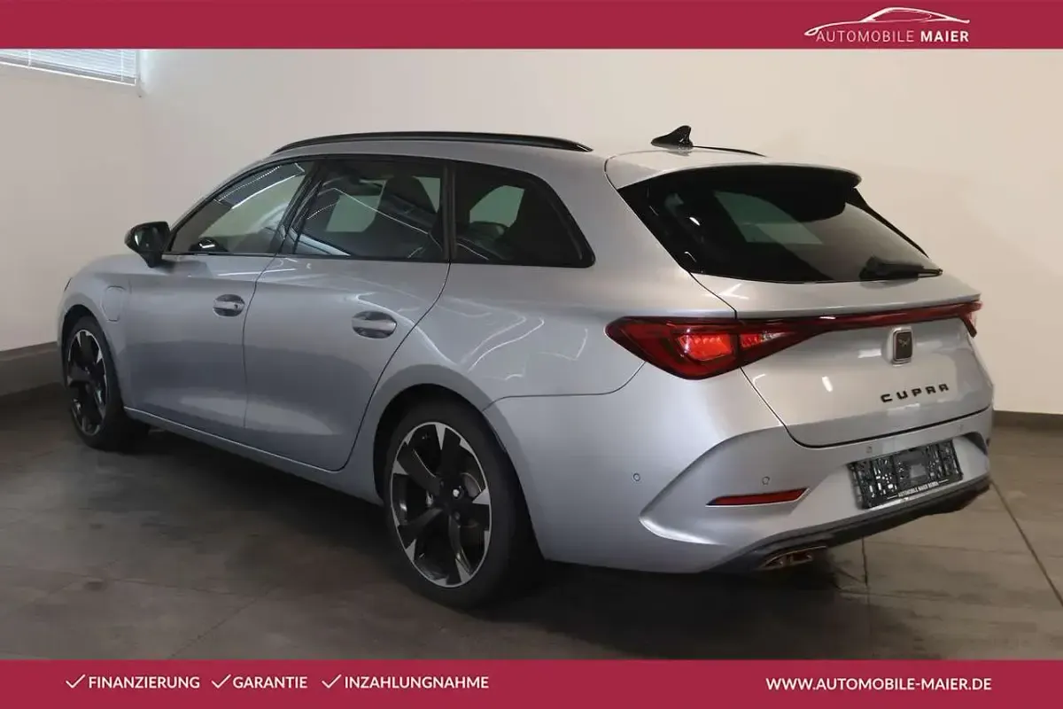 Gebraucht Cupra Leon 204 PS (150 kW) 2024 Urban silber Kombi