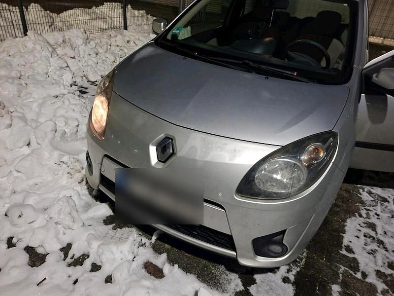 Gebraucht Renault Twingo 75 PS (55 kW) 2010 Silber Kleinwagen