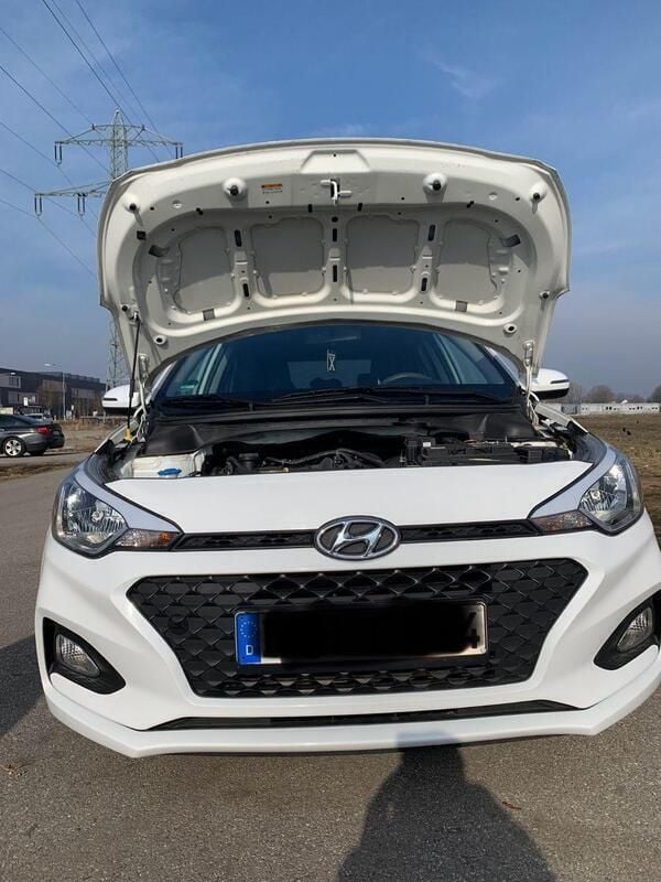 Weiß Gebraucht 2019 Hyundai i20 Pure Kleinwagen | 9.200 € (Guter Preis) - Bild 1/4