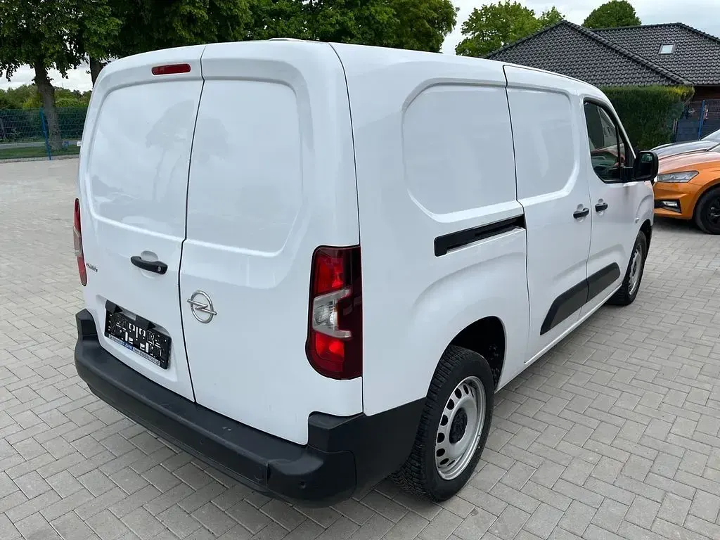 Gebraucht Opel Combo 102 PS (75 kW) 2022 Weiß Van / Kleinbus