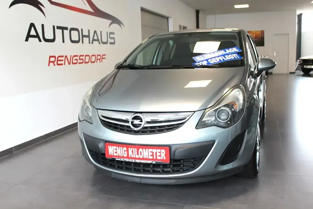 Gebraucht Opel Corsa Edition 87 PS (63 kW) 2012 Silber Kleinwagen