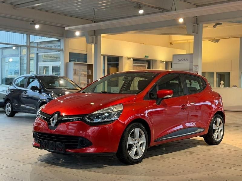 Gebraucht Renault Clio IV Dynamique 120 PS (88 kW) 2015 Rot Limousine