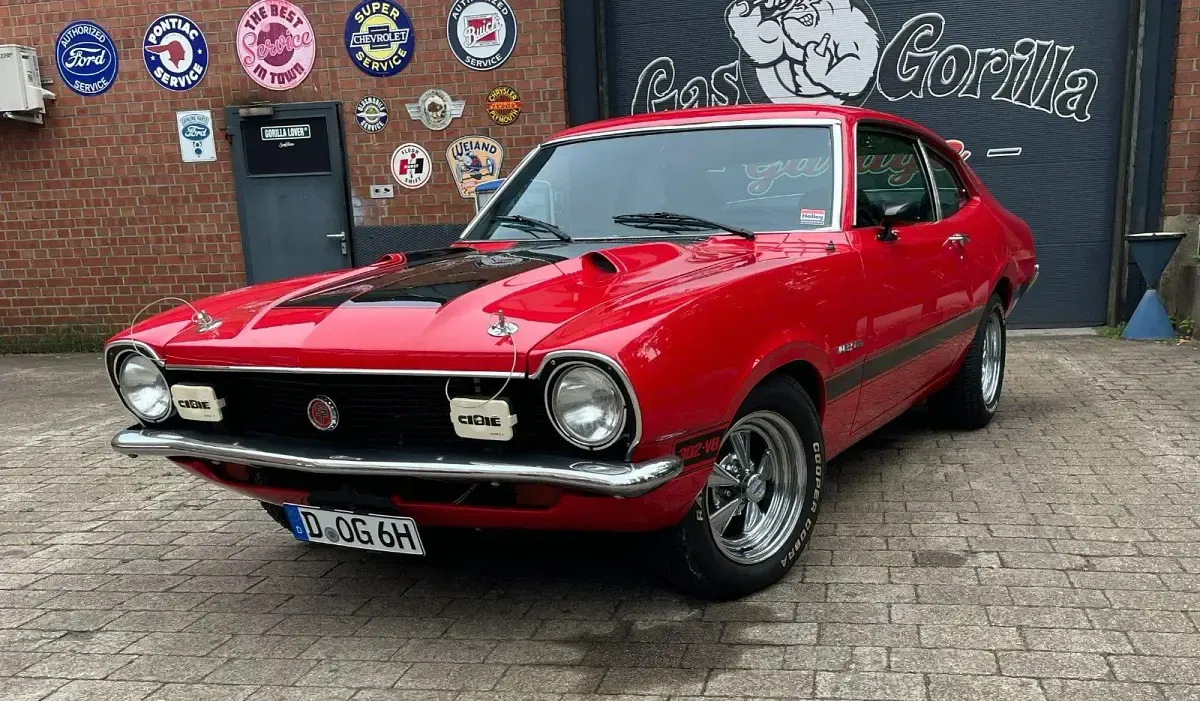 Gebraucht Ford V8 Fastback 220 PS (161 kW) 1974 Rot Coupé