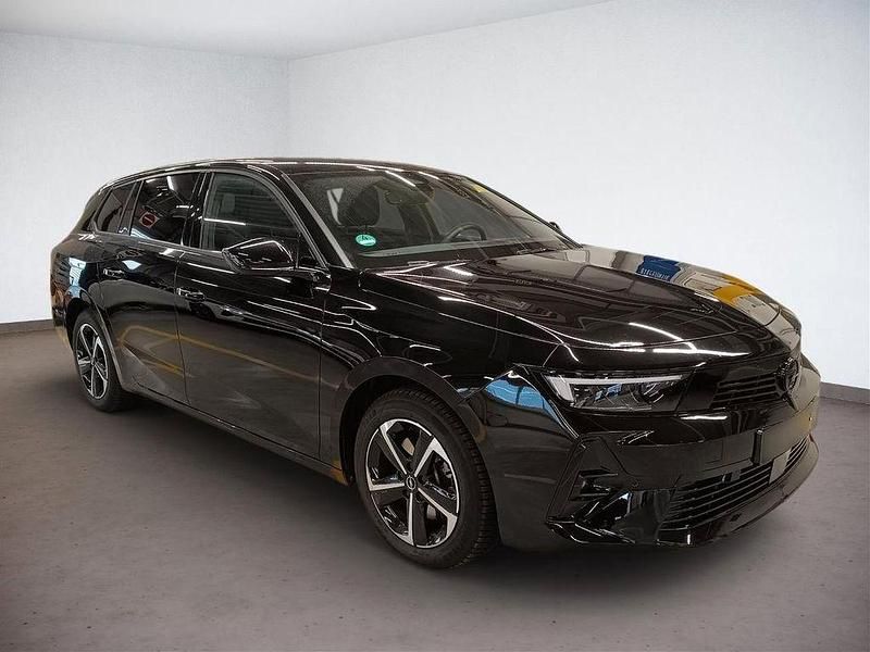 Gebraucht Opel Astra S 131 PS (96 kW) 2024 Schwarz Kombi