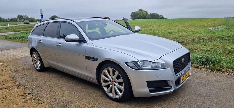 Gebraucht 2018 Jaguar XF Sportbrake Portfolio Kombi | 14.500 € - Bild 1/4