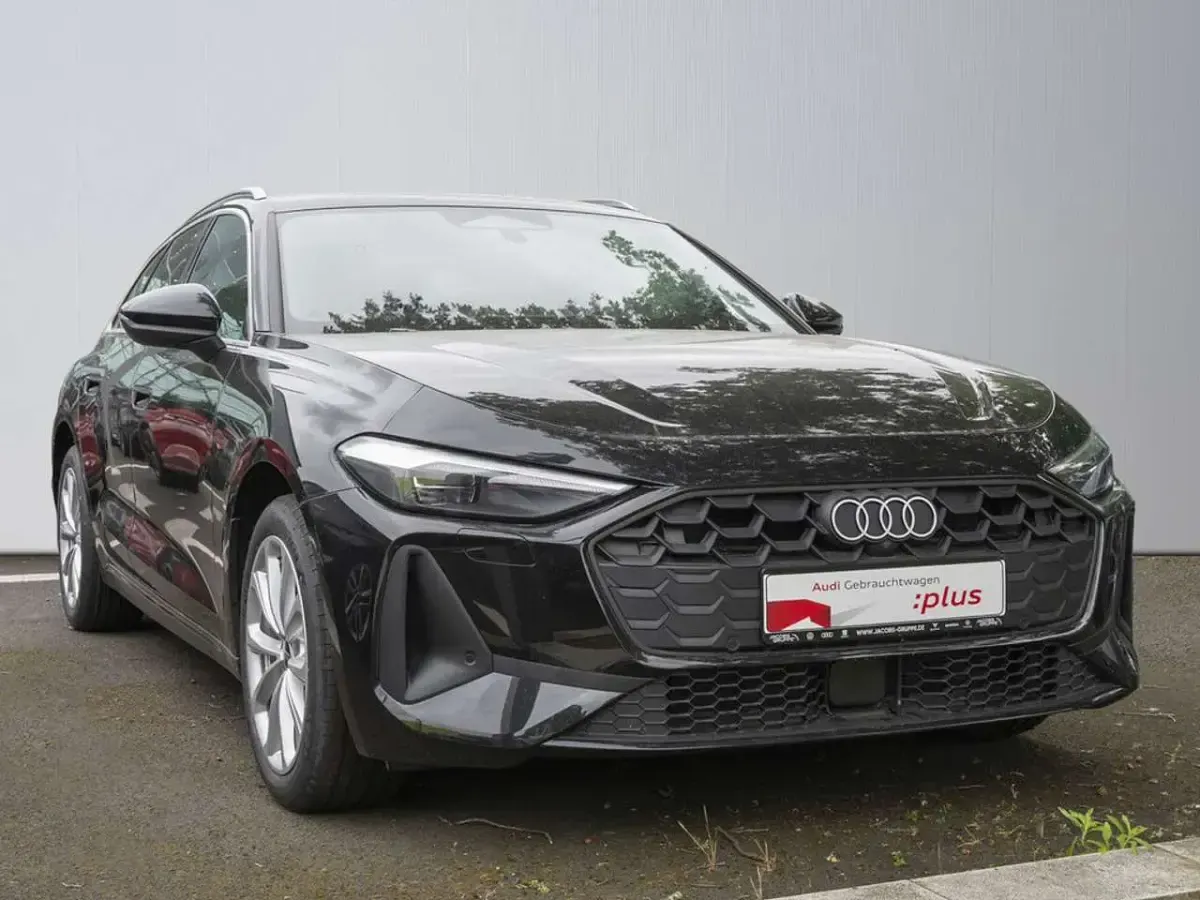 Gebraucht Audi A5 Sport 204 PS (150 kW) 2025 Schwarz Kombi