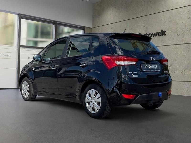 Gebraucht Hyundai ix20 Edition 125 PS (91 kW) 2014 Schwarz Kleinwagen