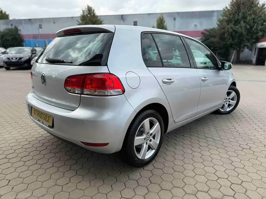 Gebraucht VW Golf VI Team 86 PS (63 kW) 2011 Silber Limousine