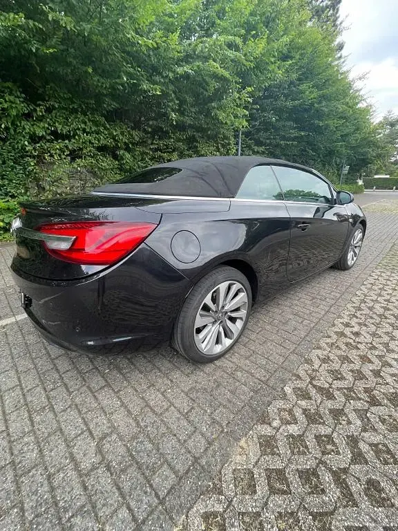 Gebraucht Opel Cascada Innovation 140 PS (102 kW) 2013 Schwarz Cabrio