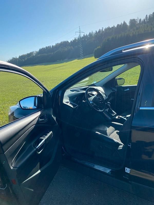 Gebraucht Ford Kuga 169 PS (124 kW) 2013 SUV