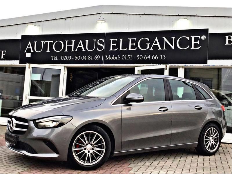 Gebraucht Mercedes B180 Progressive 136 PS (100 kW) 2020 Grau Van / Kleinbus