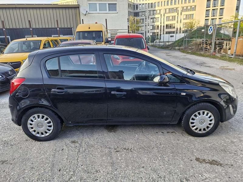 Gebraucht Opel Corsa Selection 75 PS (55 kW) 2014 Karbonschw graphitschw midnigh Kleinwagen