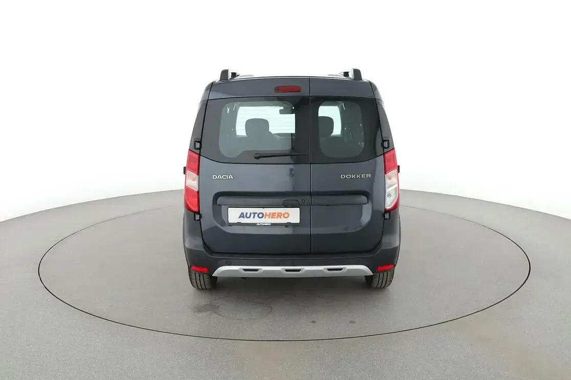 Gebraucht Dacia Dokker Stepway 131 PS (96 kW) 2021 Grau Van / Kleinbus