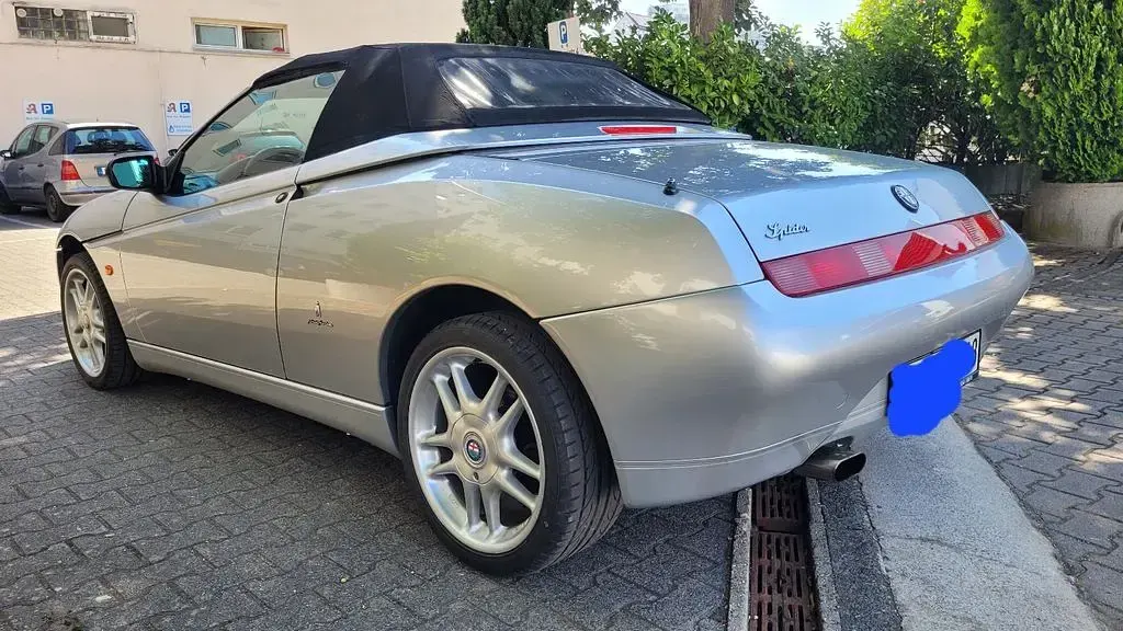Gebraucht Alfa Romeo Spider 165 PS (121 kW) 2003 Silber Cabrio