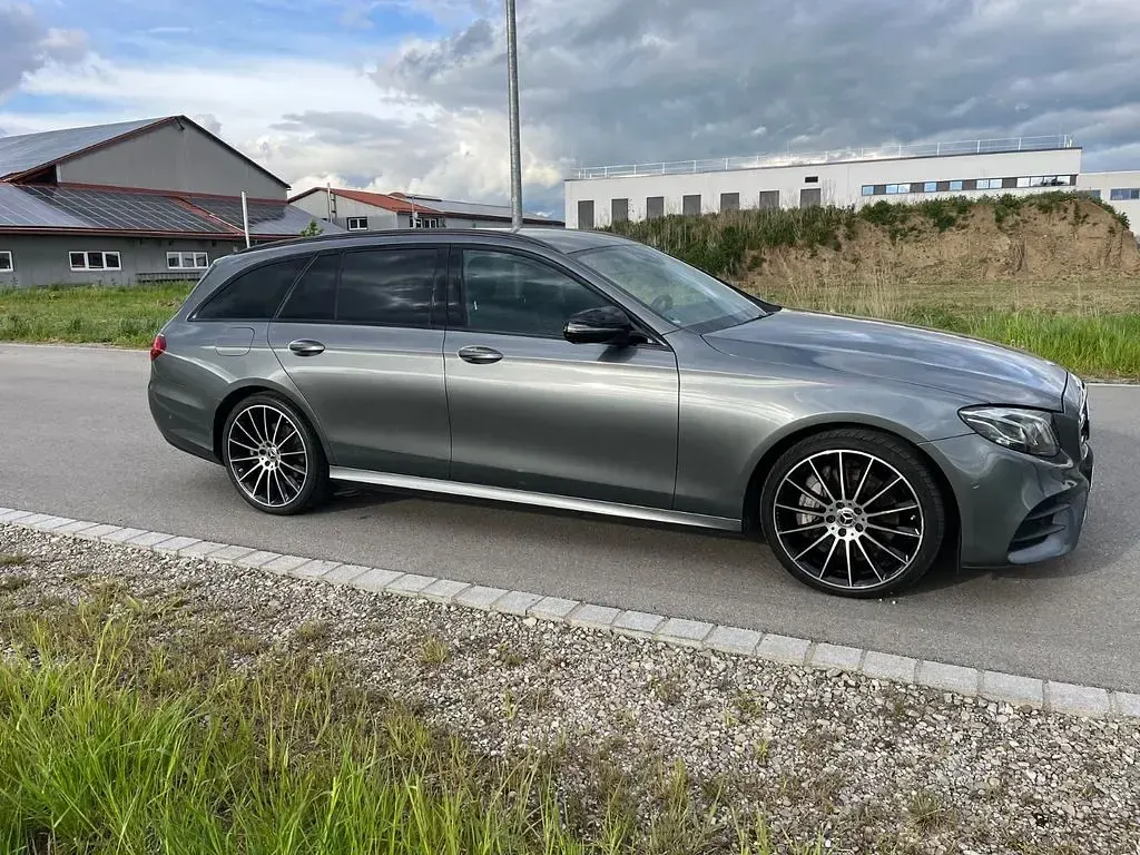 Gebraucht Mercedes E400 340 PS (250 kW) 2018 Grau Limousine