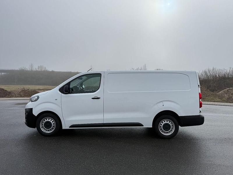 Gebraucht Peugeot Expert Premium 150 PS (110 kW) 2019 Weiß Van