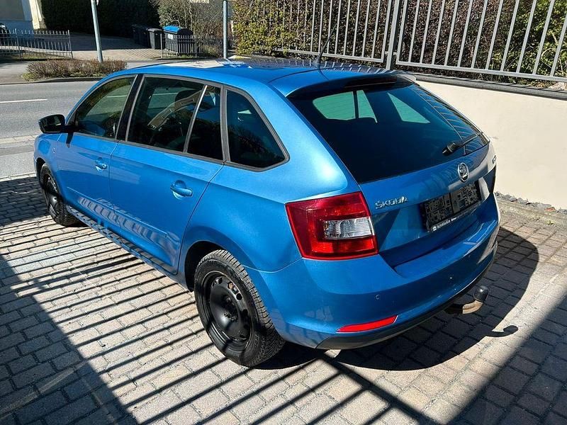 Gebraucht Skoda Rapid Ambition 105 PS (77 kW) 2014 Blau Kleinwagen