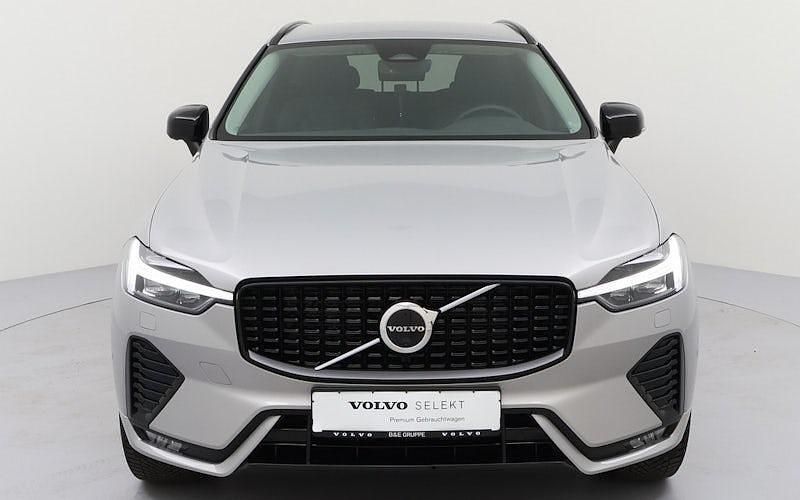 Gebraucht Volvo XC60 Plus 250 PS (183 kW) 2023 Silber SUV